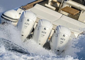 Yamaha V8 XTO Offshore