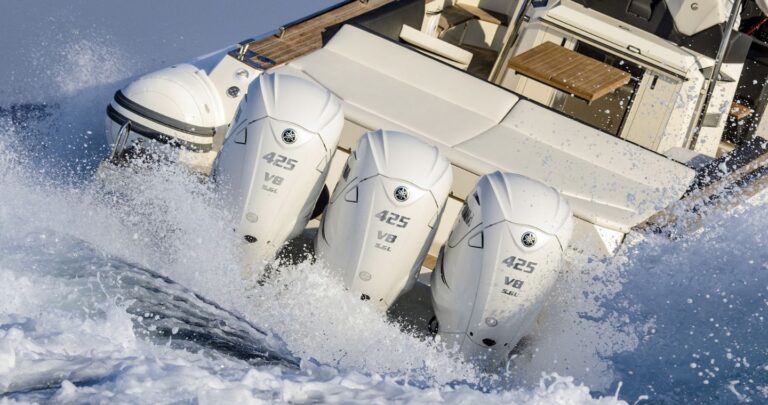 Yamaha V8 XTO Offshore