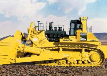 Komatsu 575A Planierraupe