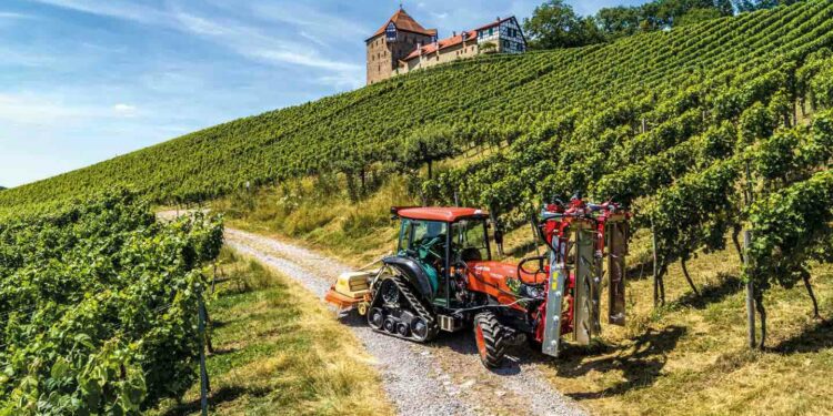 Kubota Narrow Power Crawler