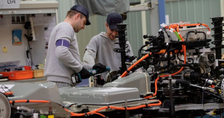 Elektrifizierte Modelle von PEUGEOT