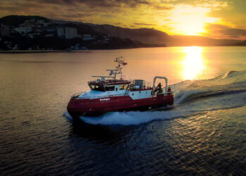 Forschungsschiff e-Work 2390 Survey