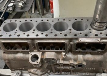Austin Healey 3000 - Zylinderblock bohren