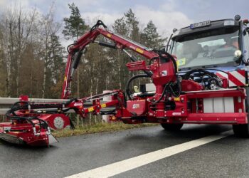 Auf einen Gasmotor umgerüsteter Unimog U 430