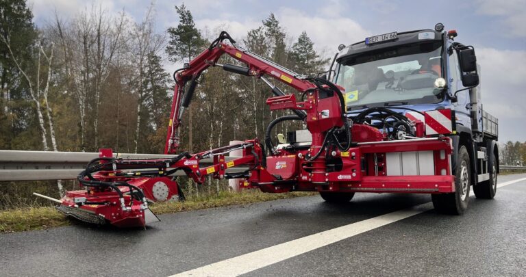 Auf einen Gasmotor umgerüsteter Unimog U 430
