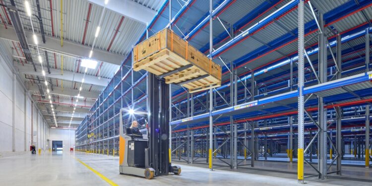 Gabelstapler im MAN Logistik Zentrum