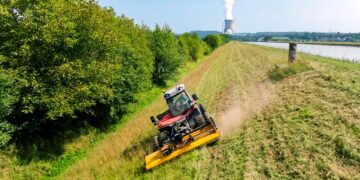 Hangmäher mit „Line Traction“