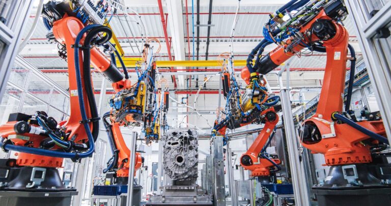 Produktion elektrischer Antriebe für den Mercedes-Benz GLC