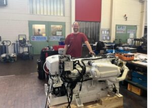 Der Motor bei DGS in der Werkstatt.