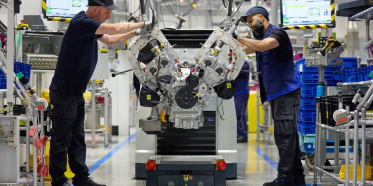 P90629458_highRes_v-engine-production