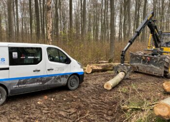 Motorentechnik Drees im Außendienst
