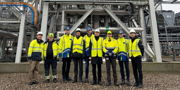 Vor der E-Methanol-Produktionsanlage in Kassø